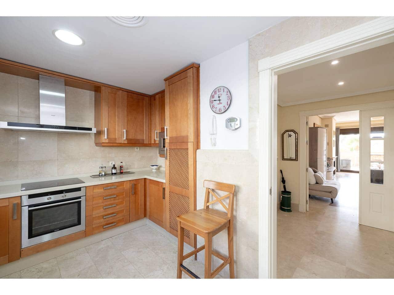 2 makuuhuone Huoneisto myytävänä paikassa Sotogrande mukana uima-altaan 
autotalli - 525 000 € (Ref: 9321529)