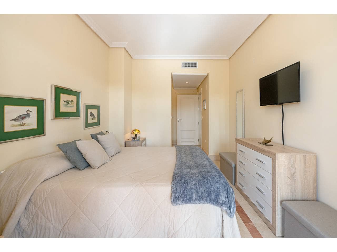 2 makuuhuone Huoneisto myytävänä paikassa Sotogrande mukana uima-altaan 
autotalli - 525 000 € (Ref: 9321529)