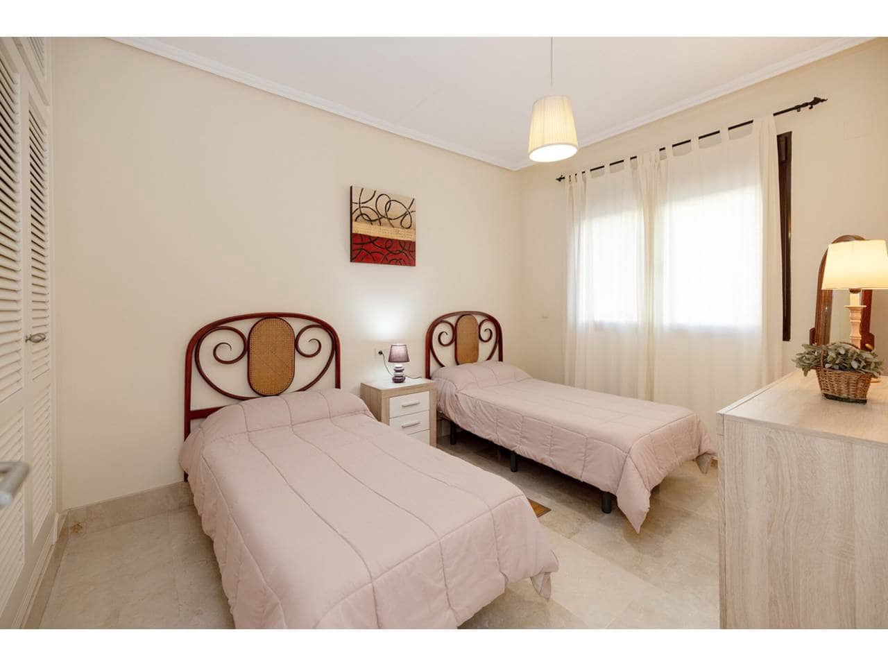 2 makuuhuone Huoneisto myytävänä paikassa Sotogrande mukana uima-altaan 
autotalli - 525 000 € (Ref: 9321529)