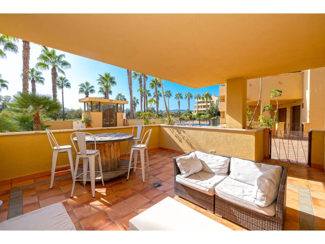 2 makuuhuone Huoneisto myytävänä paikassa Sotogrande mukana uima-altaan 
autotalli - 525 000 € (Ref: 9321529)