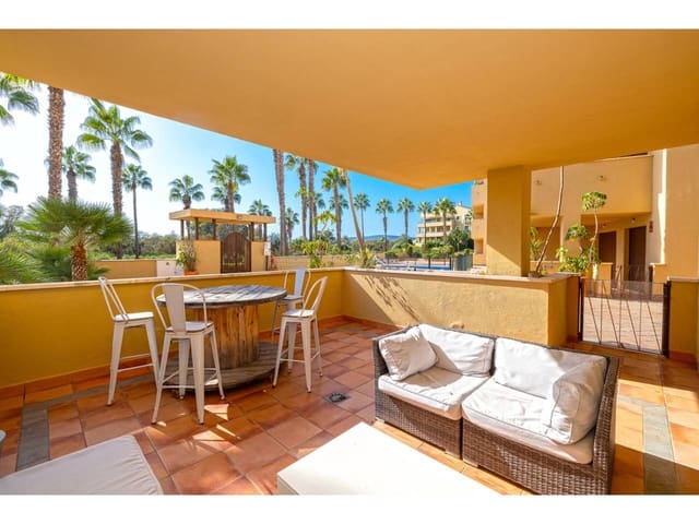 Apartamento de 2 habitaciones en Sotogrande, San Roque en venta con piscina garaje - 525.000 € (Ref: 9321529)