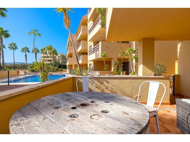 Apartamento de 2 habitaciones en Sotogrande, San Roque en venta con piscina garaje - 525.000 € (Ref: 9321529)