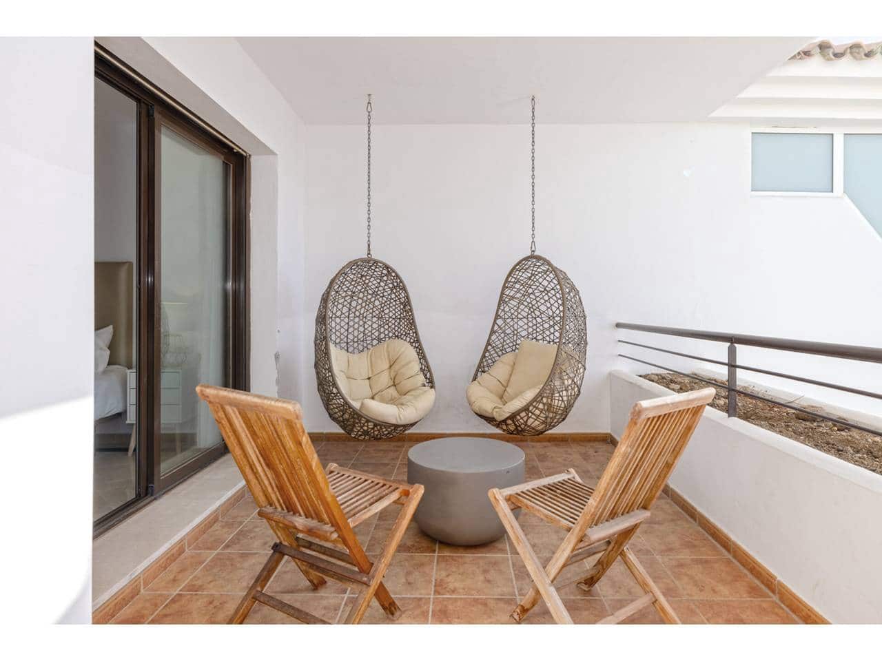 Apartamento de 2 habitaciones en Casares en venta con piscina garaje - 368.000 € (Ref: 9330182)