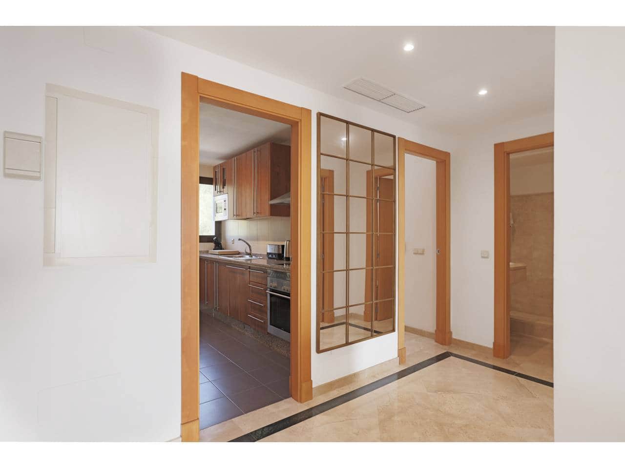 Apartamento de 2 habitaciones en Casares en venta con piscina garaje - 368.000 € (Ref: 9330182)