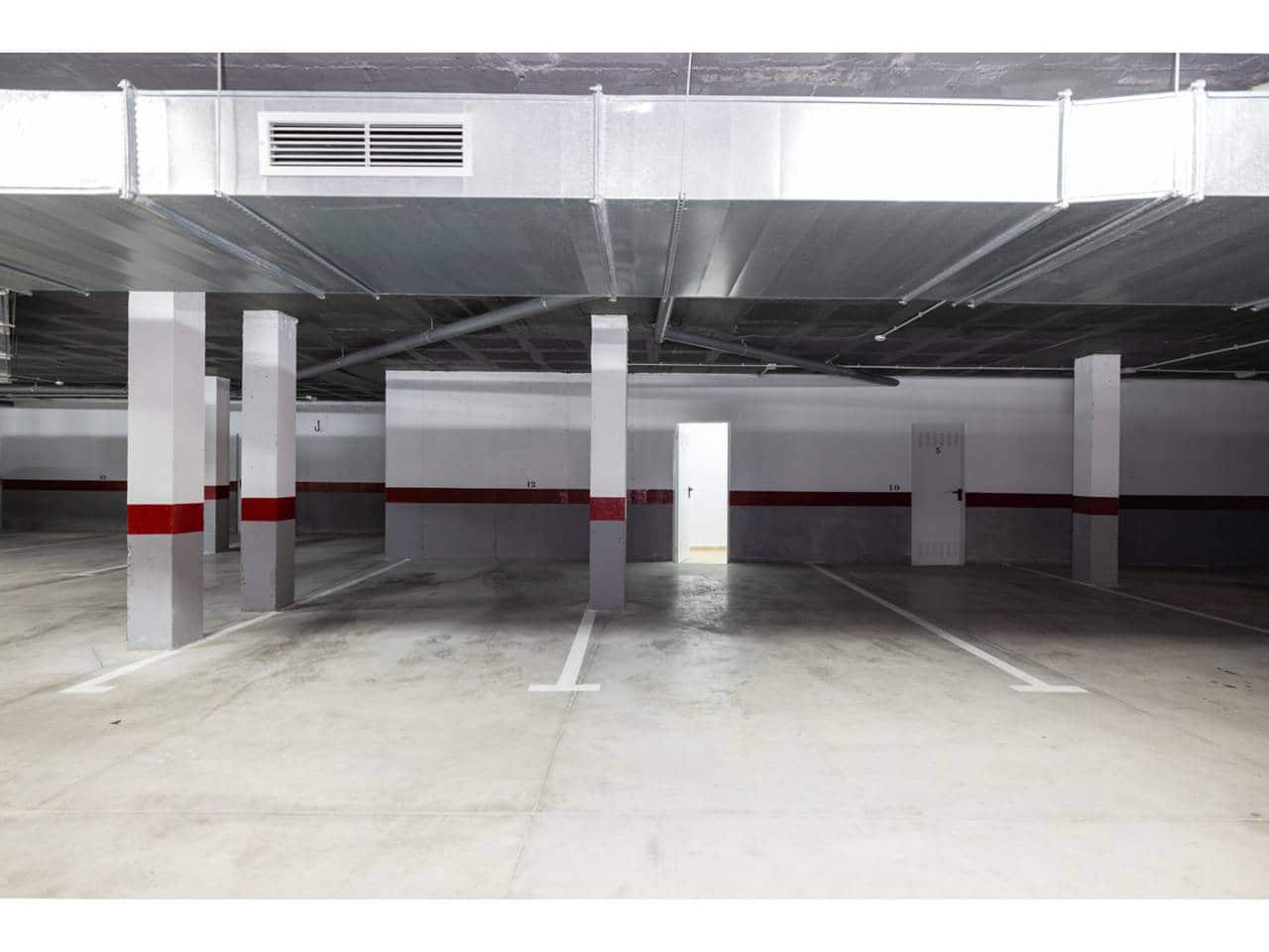 Apartamento de 2 habitaciones en Casares en venta con piscina garaje - 368.000 € (Ref: 9330182)