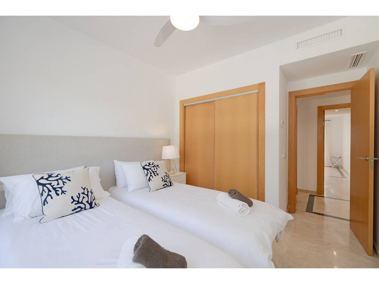 Apartamento de 2 habitaciones en Casares en venta con piscina garaje - 368.000 € (Ref: 9330182)