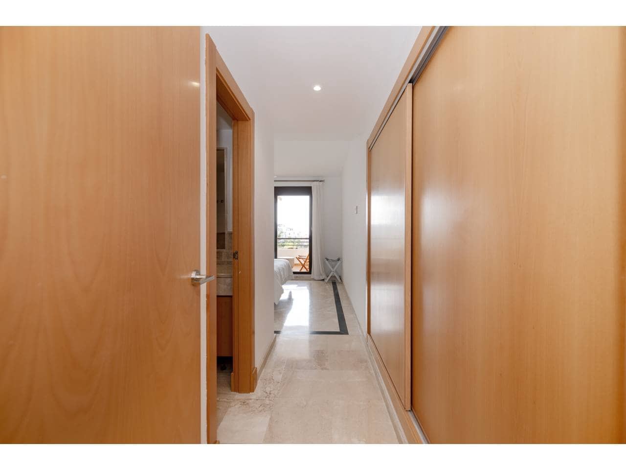 Apartamento de 2 habitaciones en Casares en venta con piscina garaje - 368.000 € (Ref: 9330182)