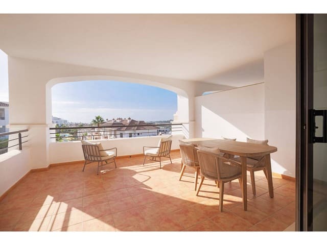 Apartamento de 2 habitaciones en Casares en venta con piscina garaje - 368.000 € (Ref: 9330182)