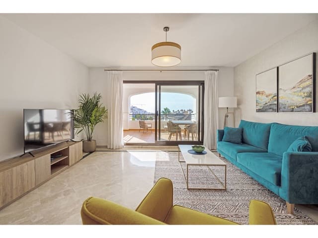 Apartamento de 2 habitaciones en Casares en venta con piscina garaje - 368.000 € (Ref: 9330182)