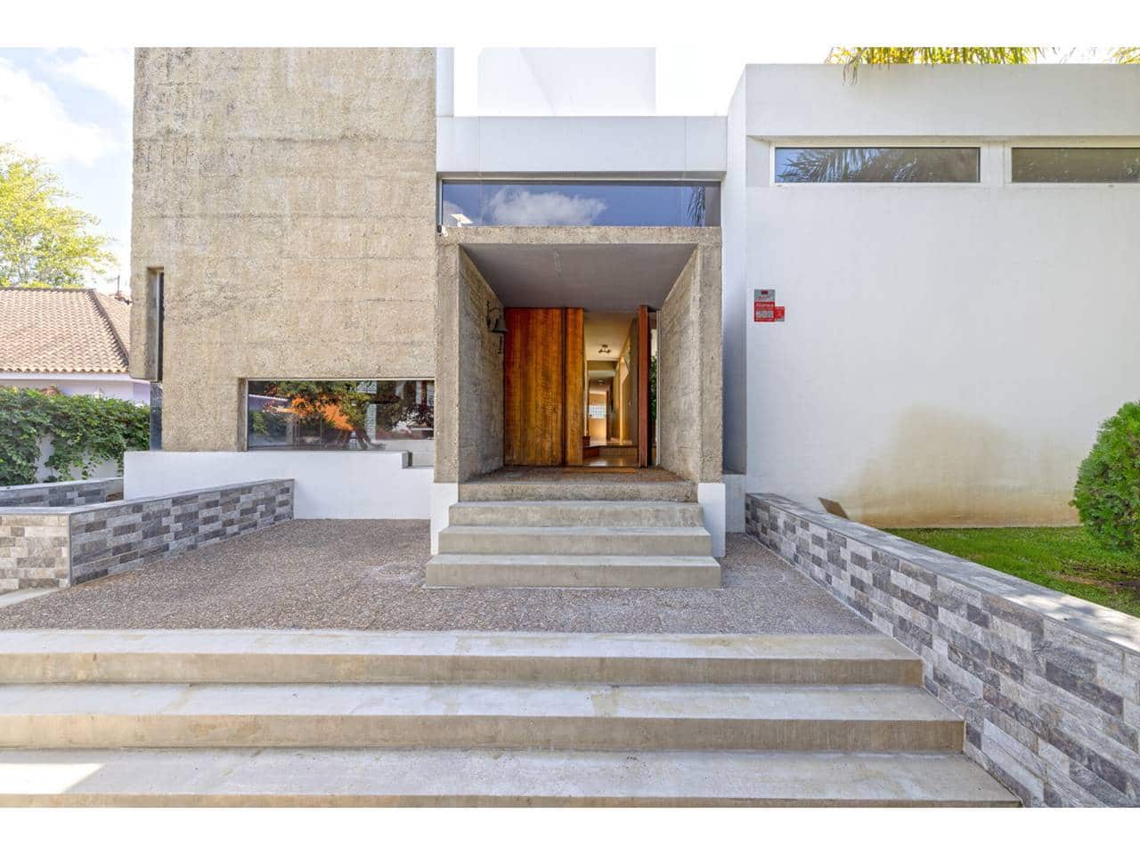 4 soveværelse Villa til salg i Los Barrios med swimmingpool garage - € 975.000 (Ref: 9330183)