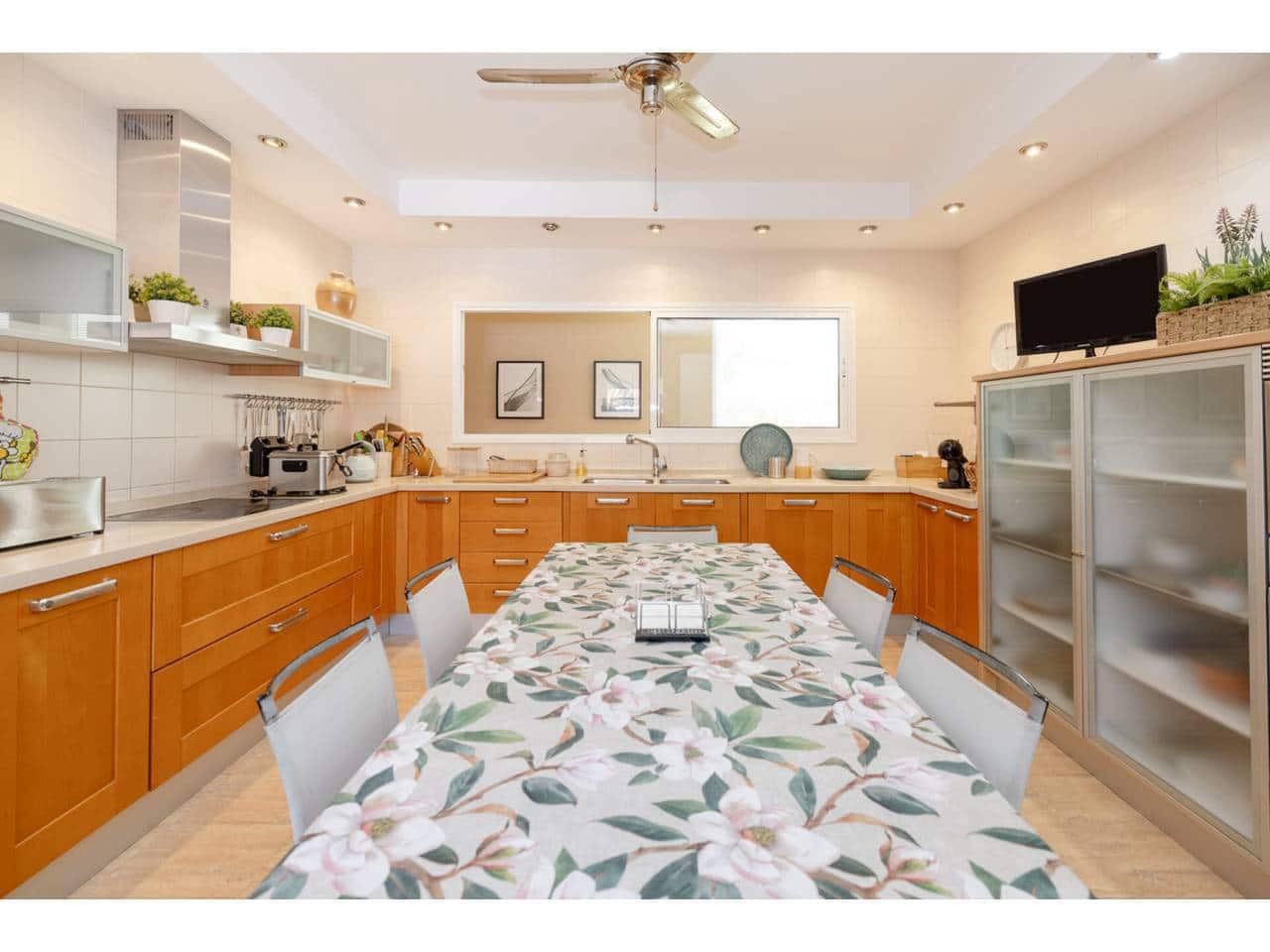 4 soveværelse Villa til salg i Los Barrios med swimmingpool garage - € 975.000 (Ref: 9330183)