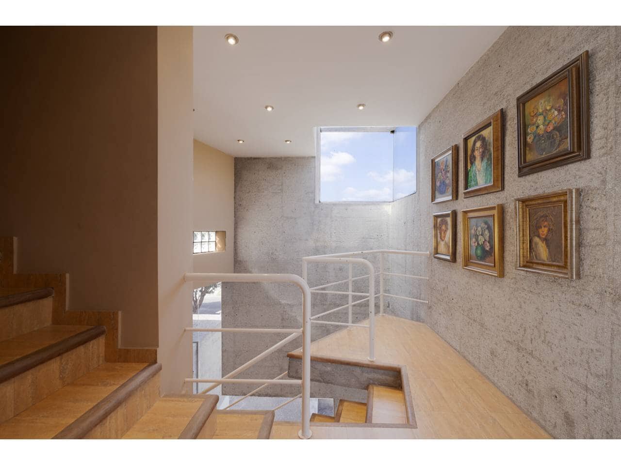 4 soveværelse Villa til salg i Los Barrios med swimmingpool garage - € 975.000 (Ref: 9330183)