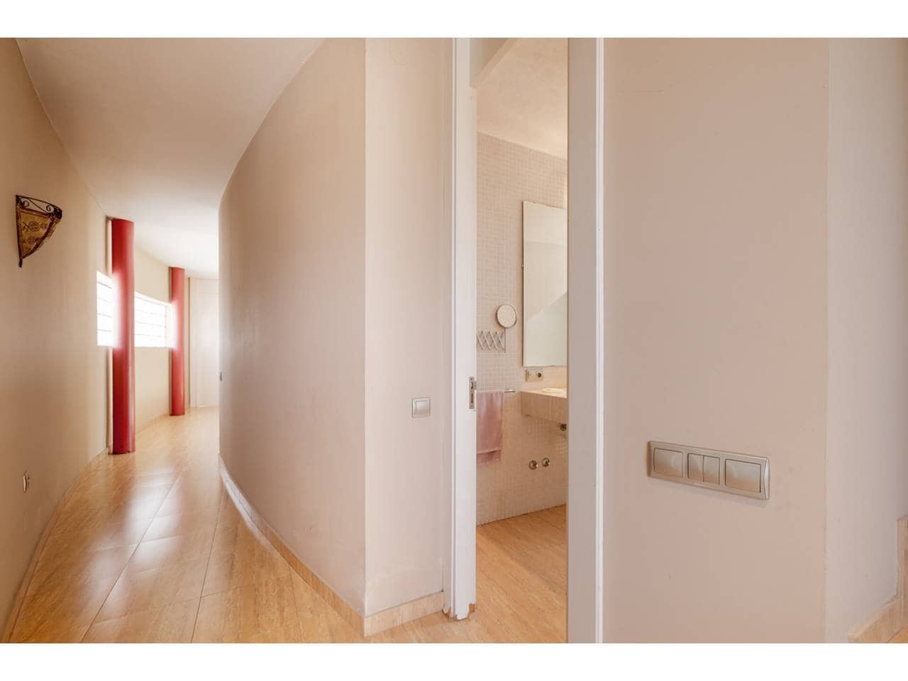 4 soveværelse Villa til salg i Los Barrios med swimmingpool garage - € 975.000 (Ref: 9330183)