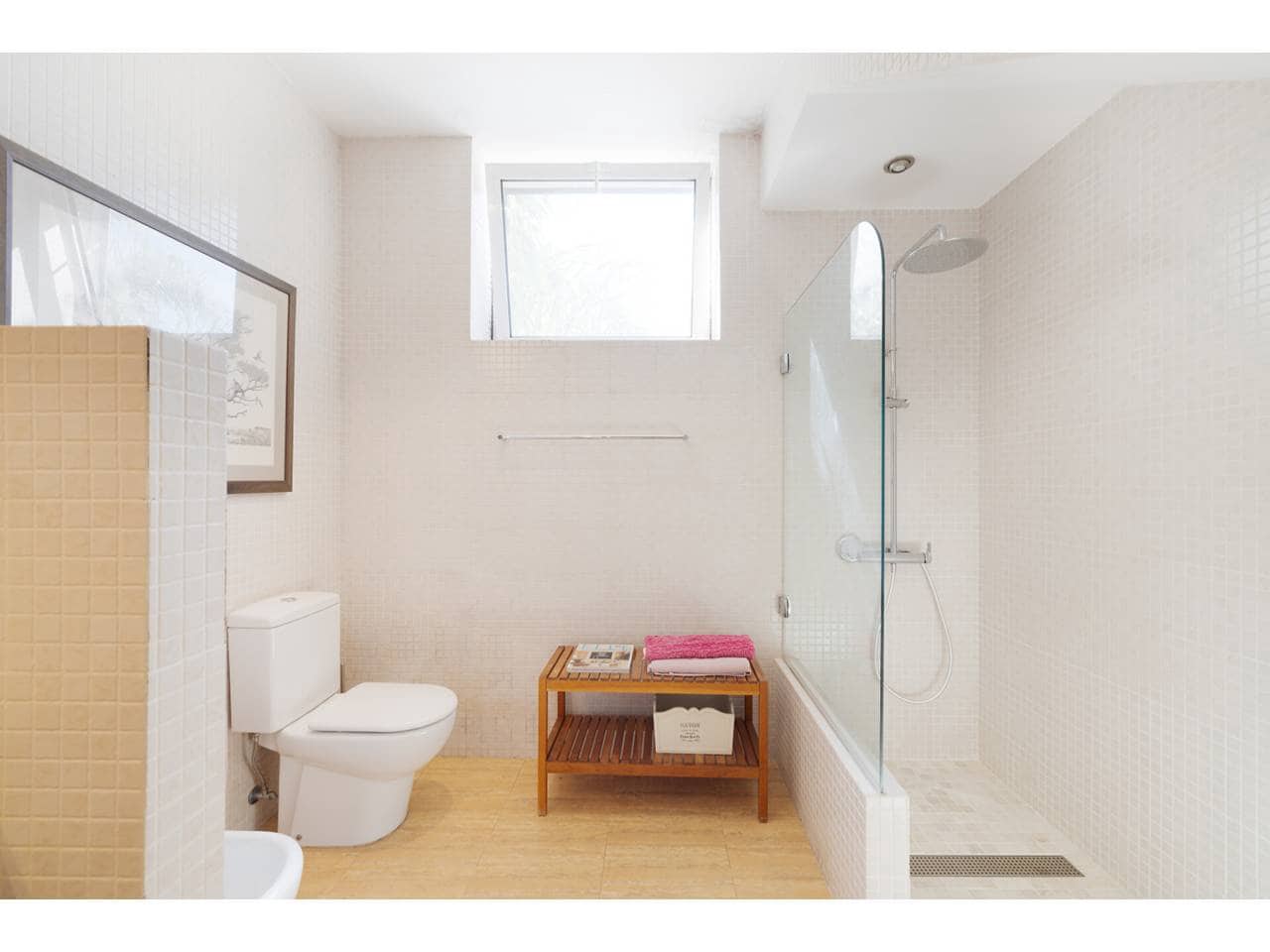 4 soveværelse Villa til salg i Los Barrios med swimmingpool garage - € 975.000 (Ref: 9330183)