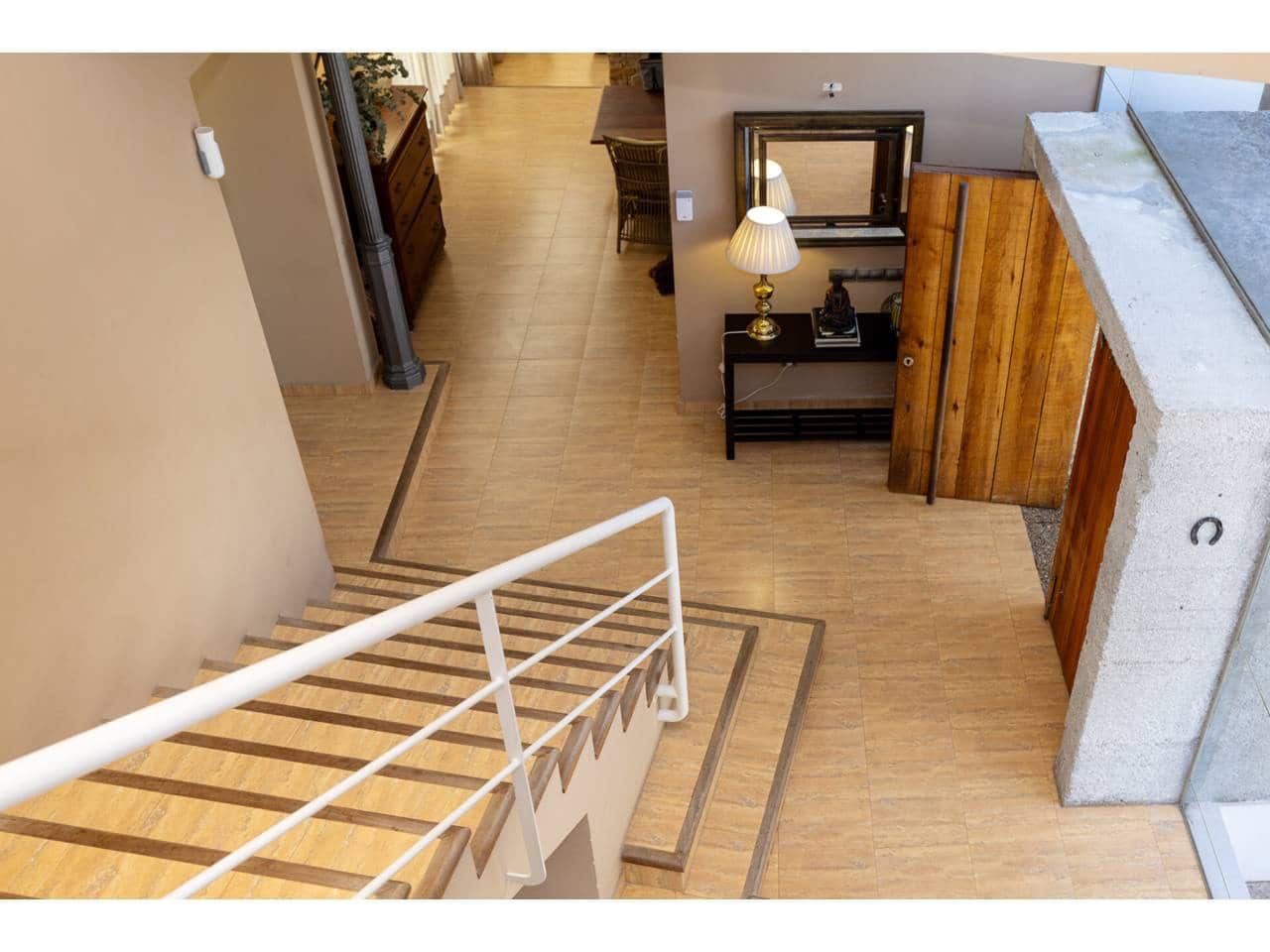 4 soveværelse Villa til salg i Los Barrios med swimmingpool garage - € 975.000 (Ref: 9330183)