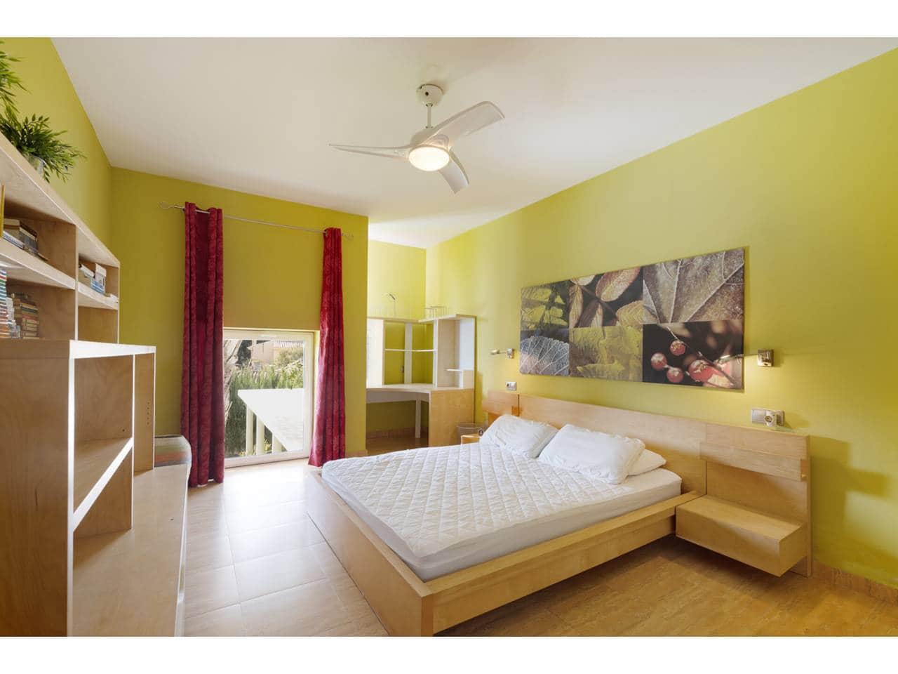 4 soveværelse Villa til salg i Los Barrios med swimmingpool garage - € 975.000 (Ref: 9330183)