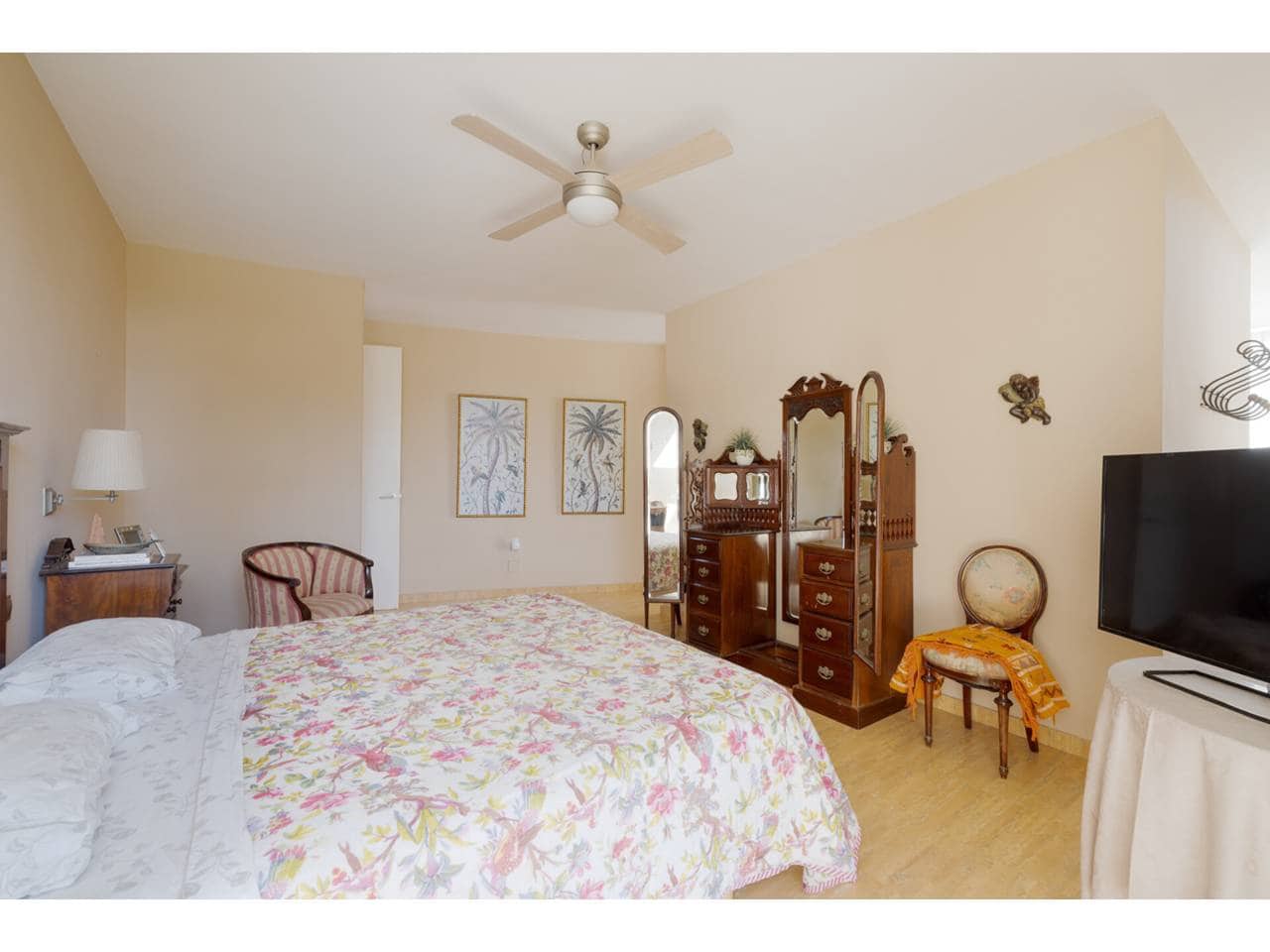 4 soveværelse Villa til salg i Los Barrios med swimmingpool garage - € 975.000 (Ref: 9330183)