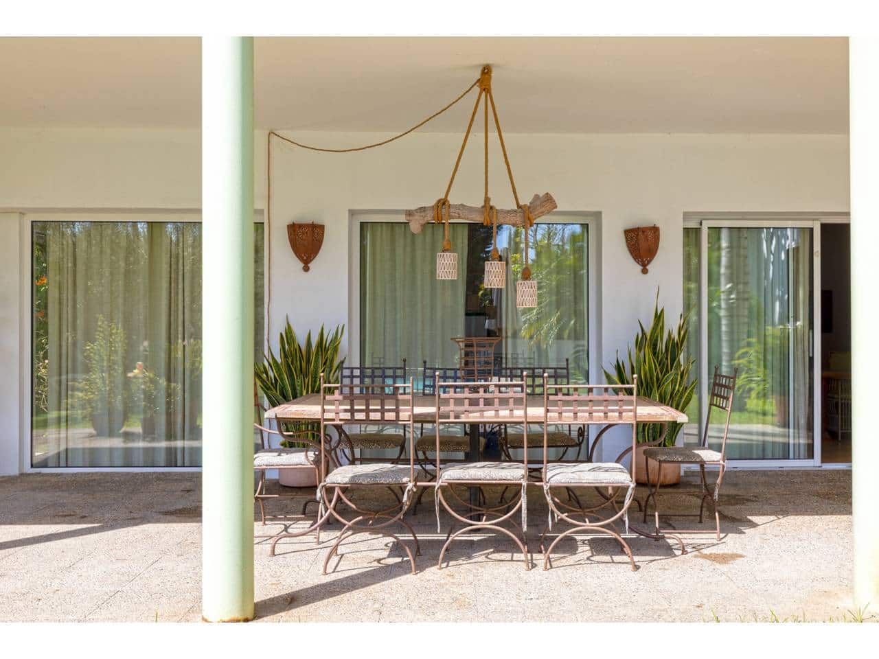 4 soveværelse Villa til salg i Los Barrios med swimmingpool garage - € 975.000 (Ref: 9330183)