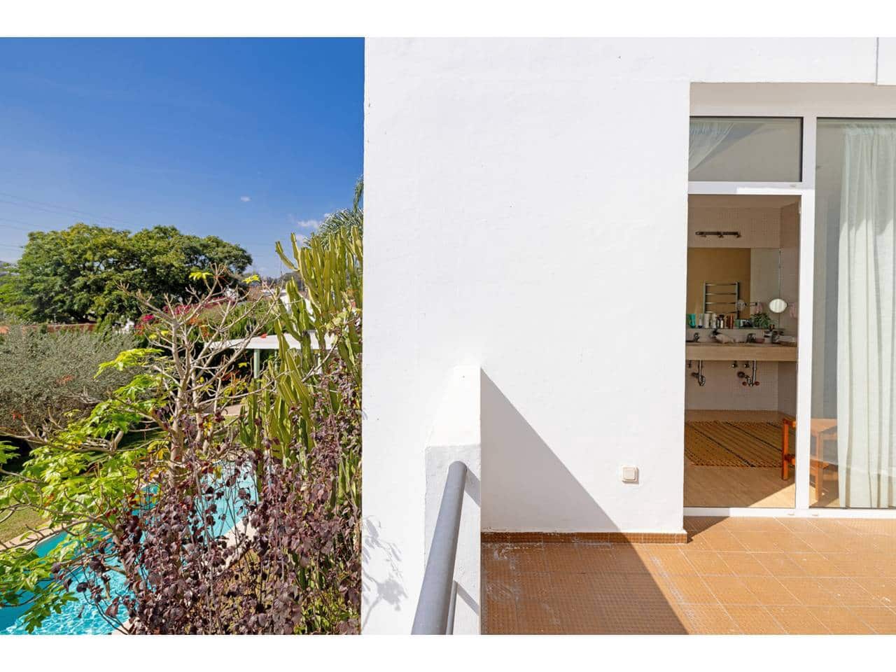 4 soveværelse Villa til salg i Los Barrios med swimmingpool garage - € 975.000 (Ref: 9330183)