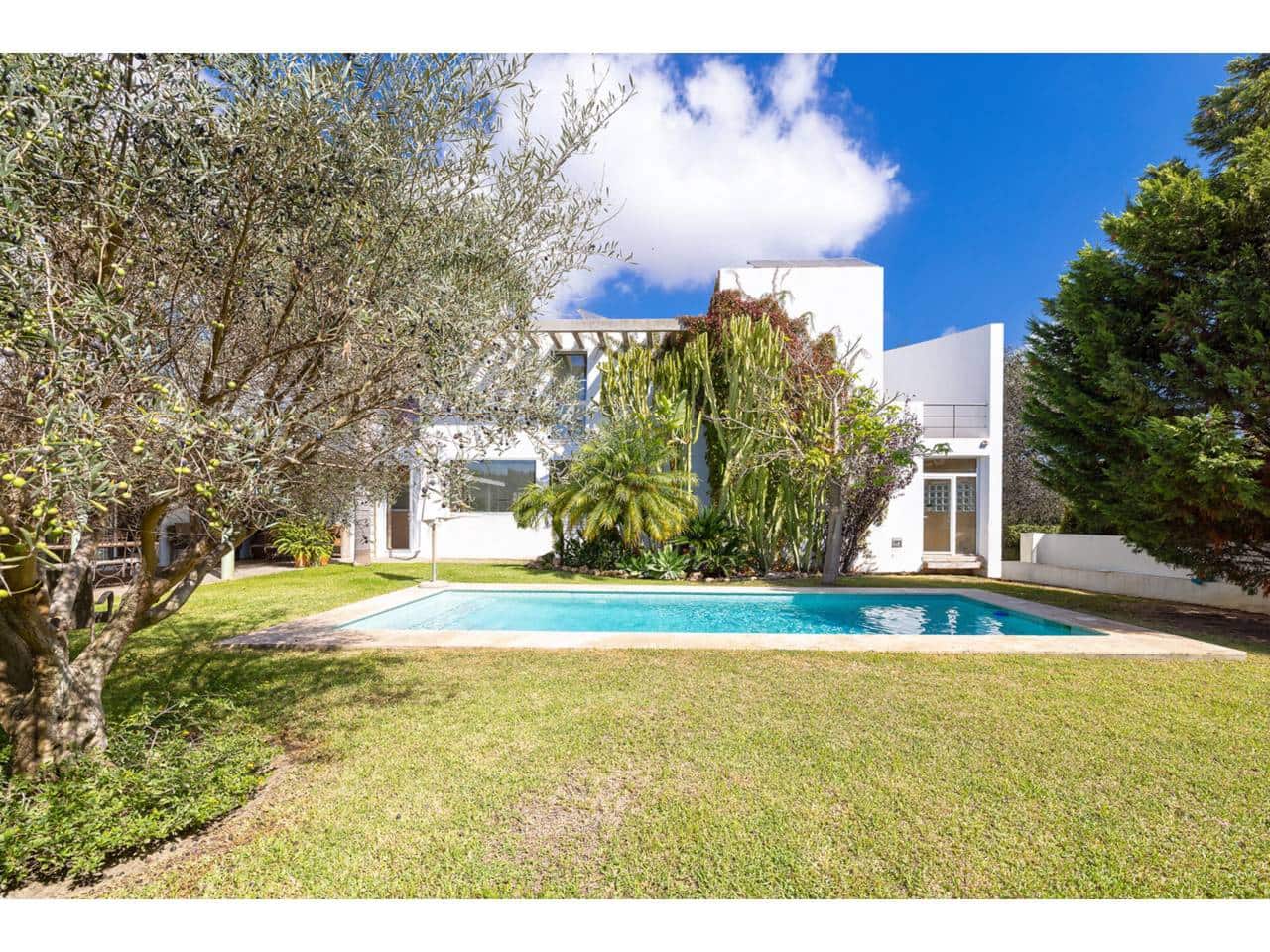 4 soveværelse Villa til salg i Los Barrios med swimmingpool garage - € 975.000 (Ref: 9330183)