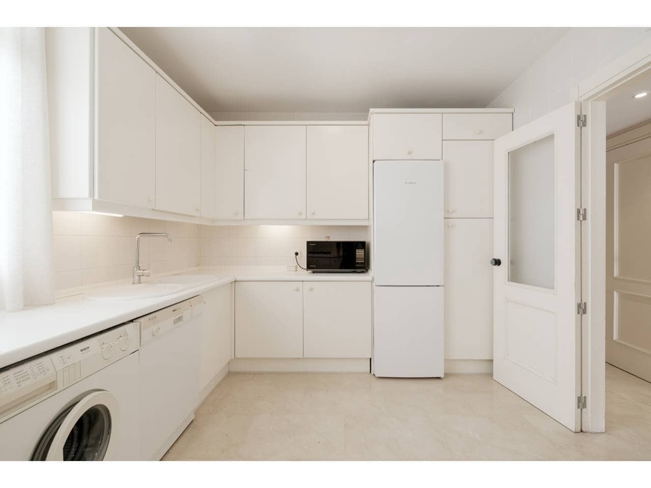 Ático de 2 habitaciones en Sotogrande en venta con garaje - 525.000 € (Ref: 9337329)