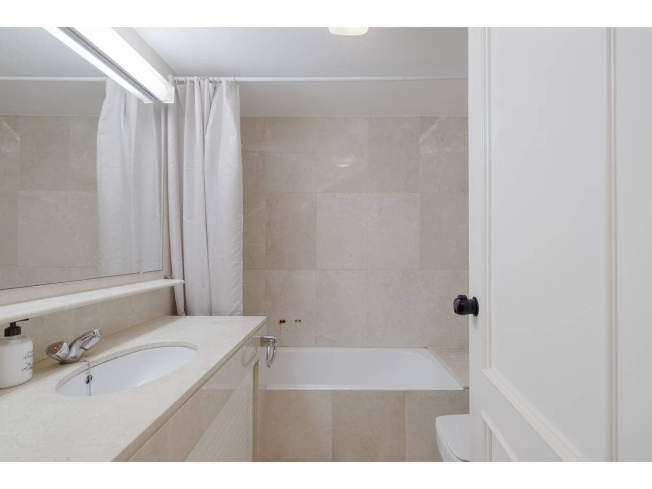 Ático de 2 habitaciones en Sotogrande en venta con garaje - 525.000 € (Ref: 9337329)