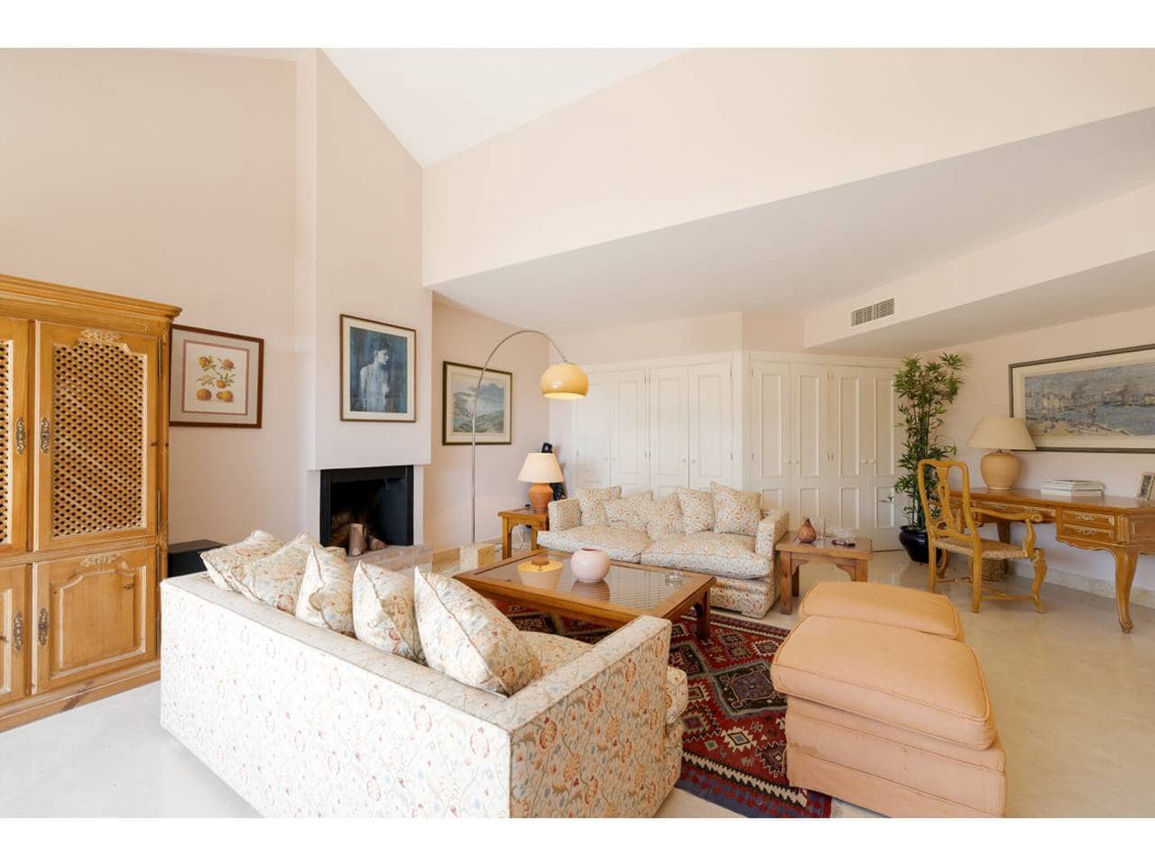 Ático de 2 habitaciones en Sotogrande en venta con garaje - 525.000 € (Ref: 9337329)