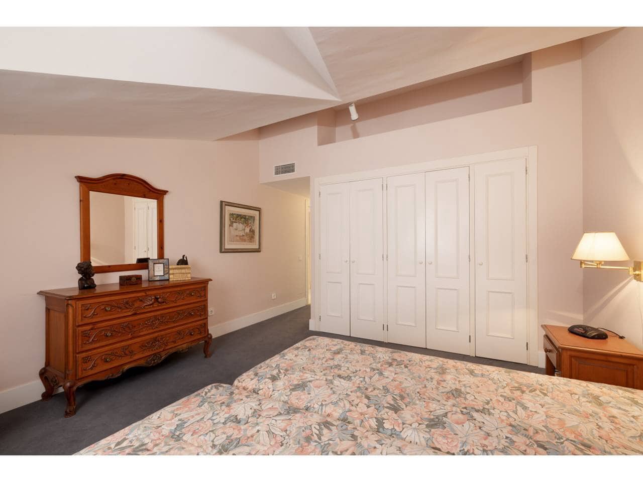 Ático de 2 habitaciones en Sotogrande en venta con garaje - 525.000 € (Ref: 9337329)