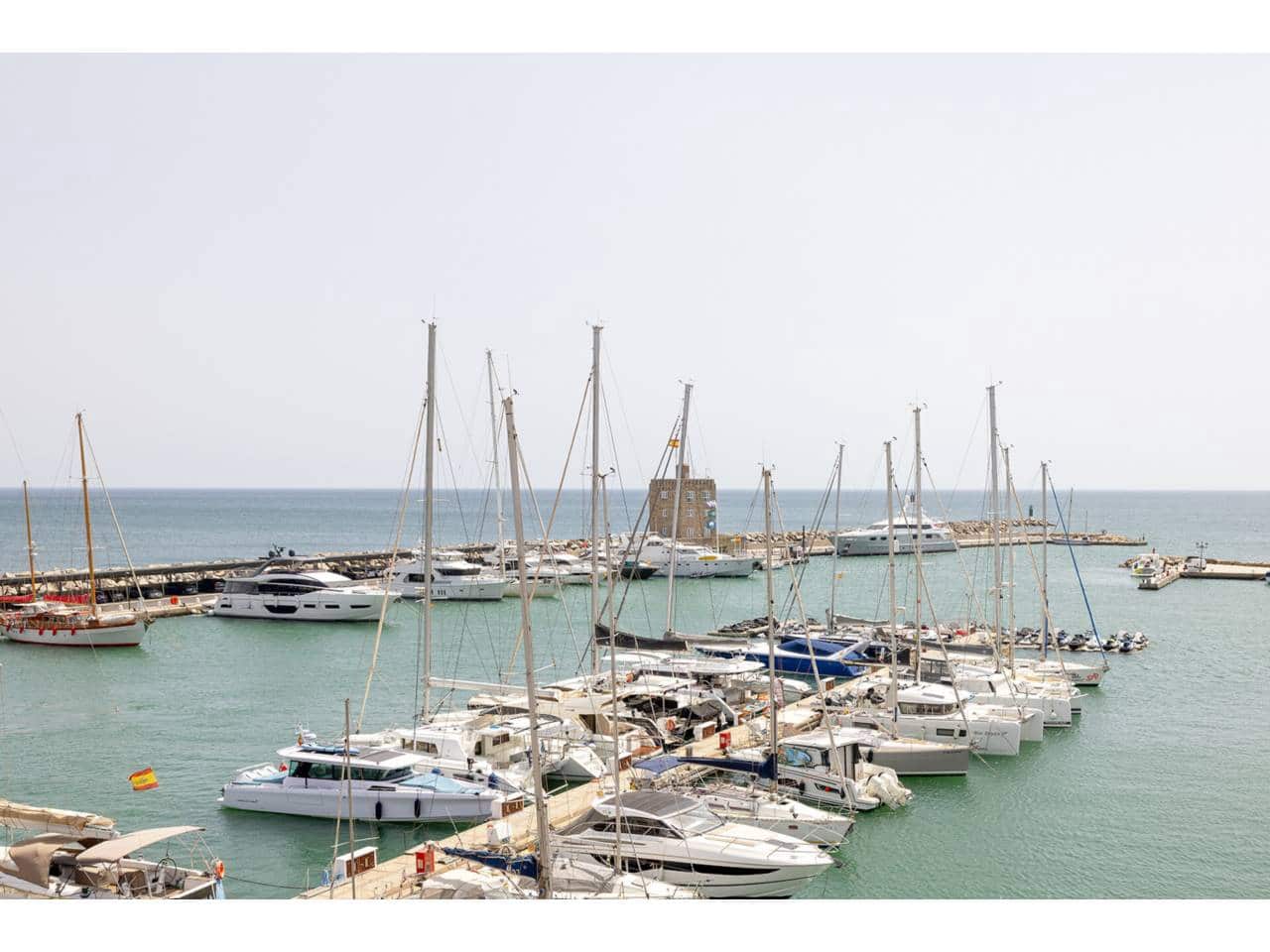 Ático de 2 habitaciones en Sotogrande en venta con garaje - 525.000 € (Ref: 9337329)