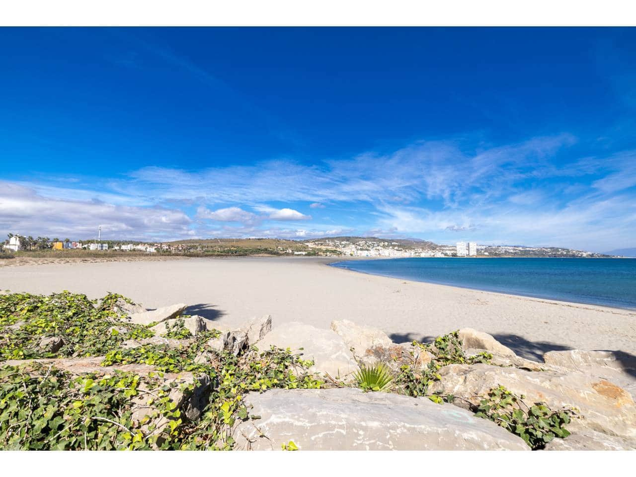 Ático de 2 habitaciones en Sotogrande en venta con garaje - 525.000 € (Ref: 9337329)