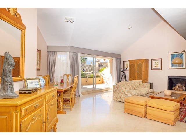 2 bedroom Penthouse for sale in Sotogrande, San Roque with garage - € 525,000 (Ref: 9337329)