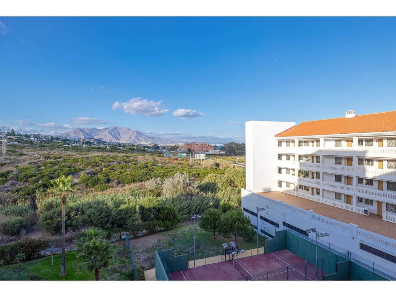 3 bedroom Apartment for sale in Manilva with pool garage - € 435,000 (Ref: 9346893)
