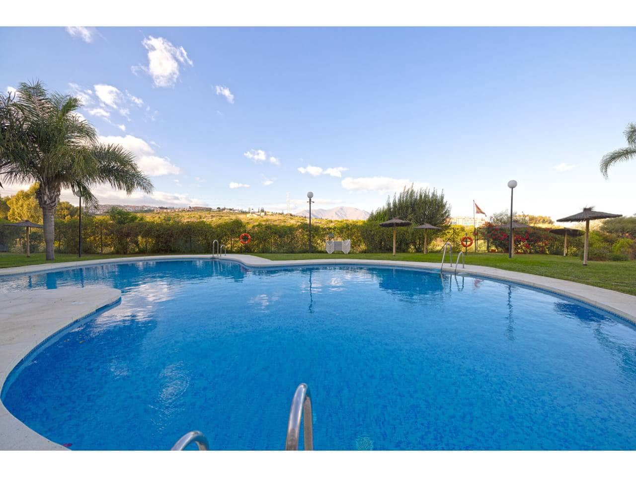 3 bedroom Apartment for sale in Manilva with pool garage - € 435,000 (Ref: 9346893)