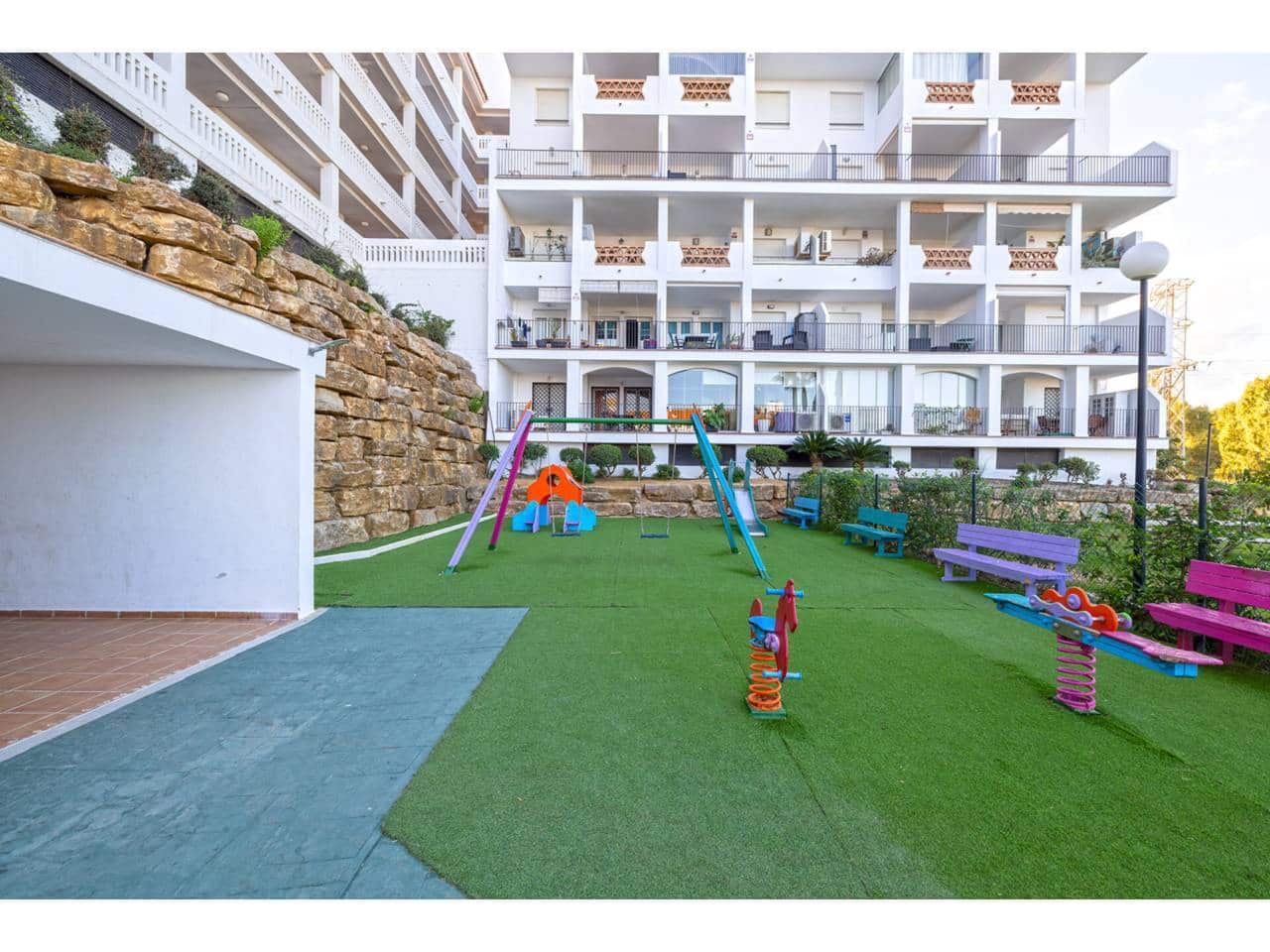 3 bedroom Apartment for sale in Manilva with pool garage - € 435,000 (Ref: 9346893)