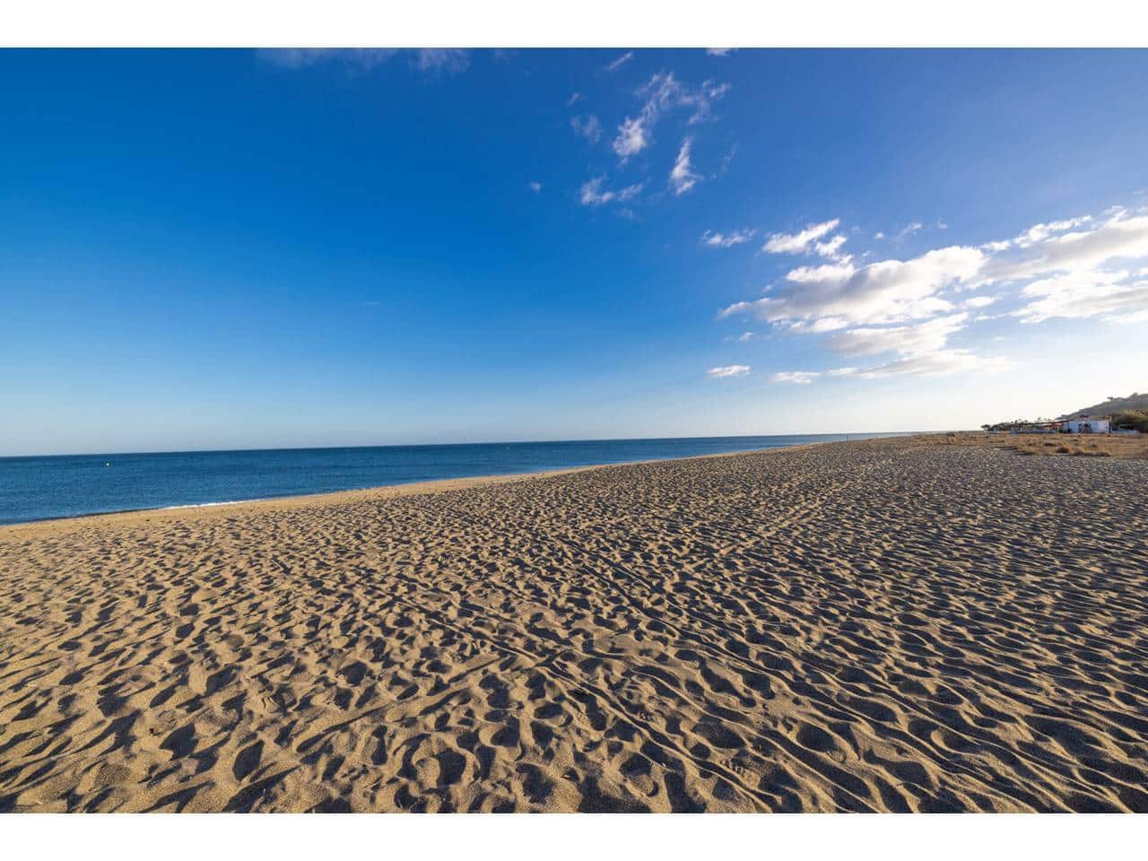 3 bedroom Apartment for sale in Manilva with pool garage - € 435,000 (Ref: 9346893)