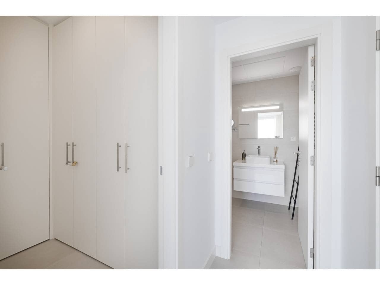 3 sypialnia Dom na sprzedaż w Sotogrande z basenem garażem - 735 000 € (Ref: 9355675)