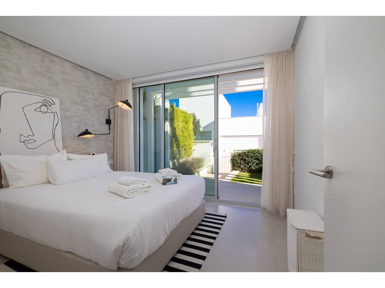 3 sypialnia Dom na sprzedaż w Sotogrande z basenem garażem - 735 000 € (Ref: 9355675)