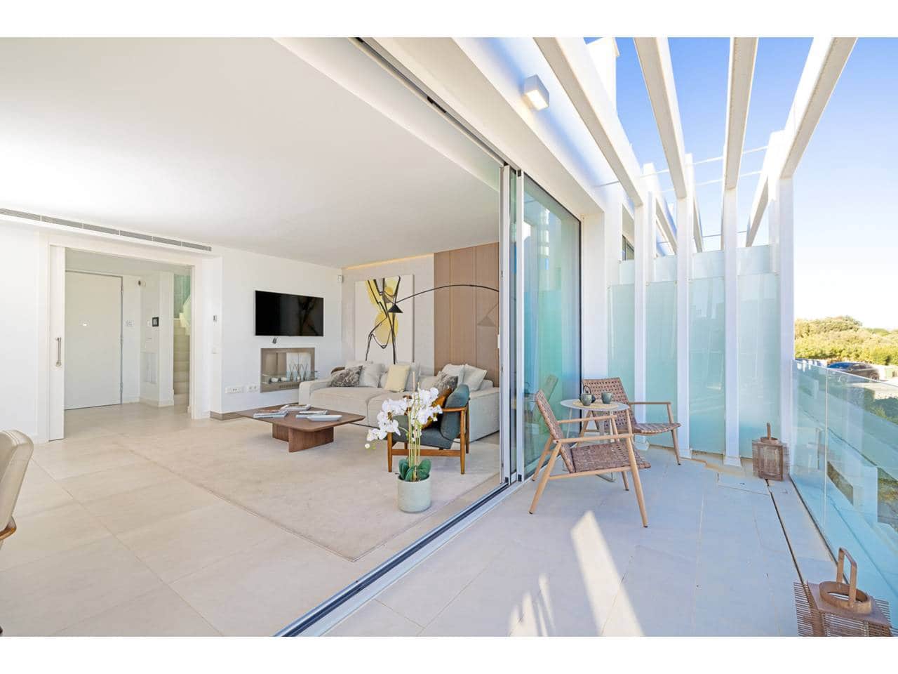 3 sypialnia Dom na sprzedaż w Sotogrande z basenem garażem - 735 000 € (Ref: 9355675)