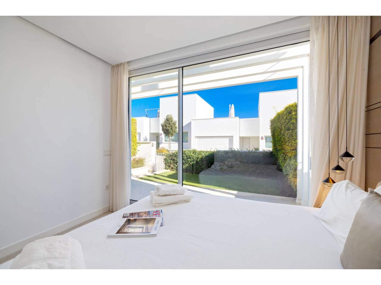 3 sypialnia Dom na sprzedaż w Sotogrande z basenem garażem - 735 000 € (Ref: 9355675)