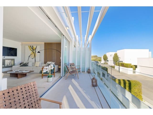 3 quarto Casa em Banda para venda em Sotogrande, San Roque com piscina garagem - 735 000 € (Ref: 9355675)