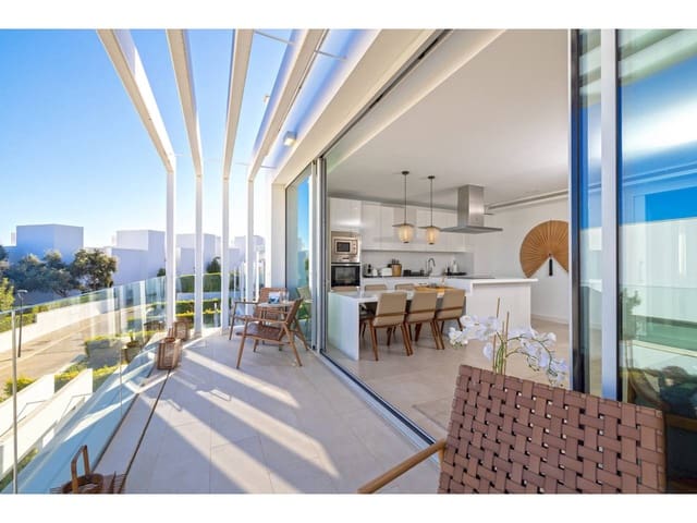 3 quarto Casa em Banda para venda em Sotogrande, San Roque com piscina garagem - 735 000 € (Ref: 9355675)