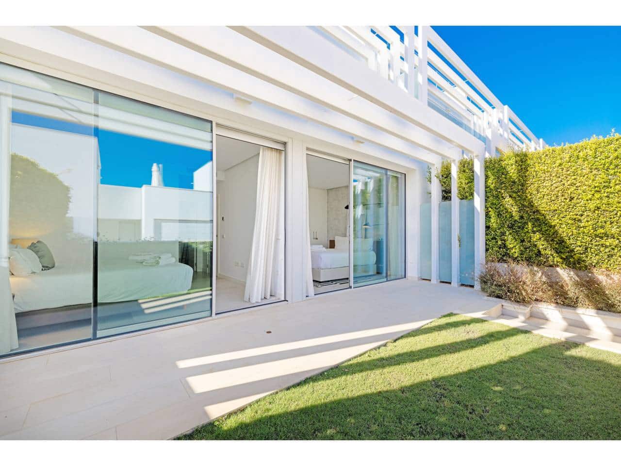 3 sypialnia Dom na sprzedaż w Sotogrande z basenem garażem - 735 000 € (Ref: 9355675)