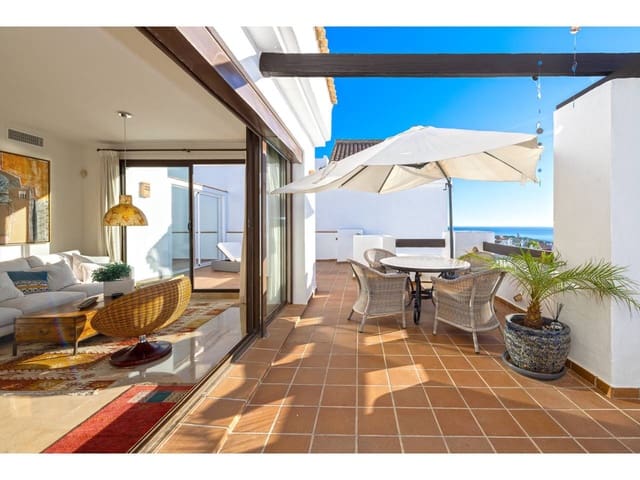 2 sypialnia Penthouse na sprzedaż w La Línea de la Concepción z basenem garażem - 550 000 € (Ref: 9374996)