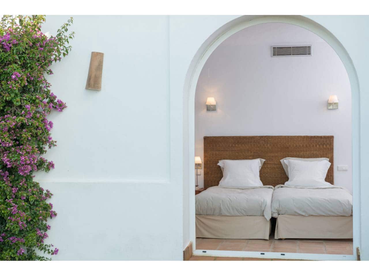 3 chambre Villa/Maison à vendre à Benalup avec piscine garage - 650 000 € (Ref: 9387560)