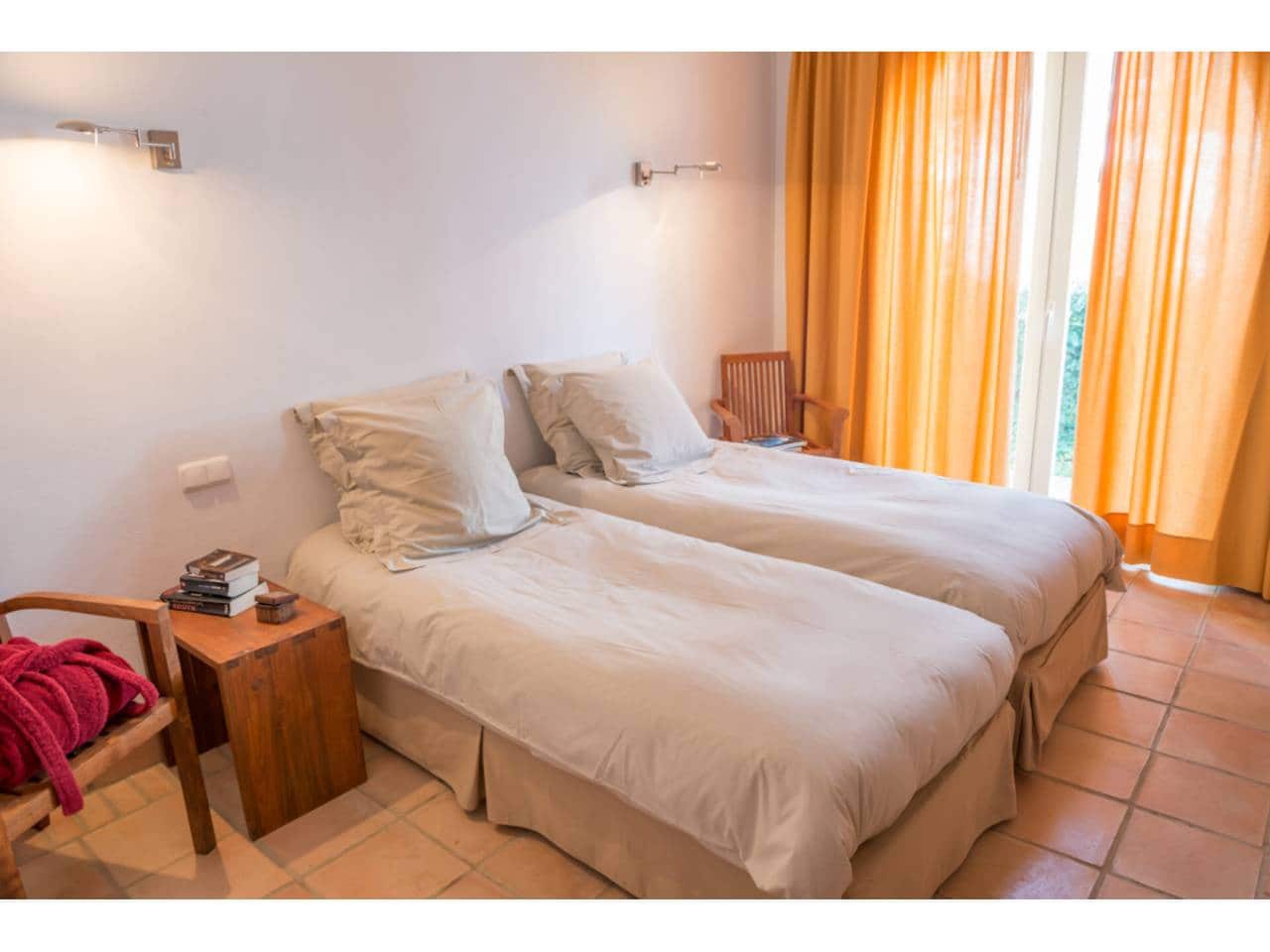 3 chambre Villa/Maison à vendre à Benalup avec piscine garage - 650 000 € (Ref: 9387560)