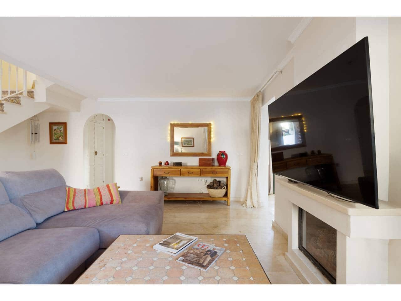 3 sypialnia Dom blizniak na sprzedaż w Manilva z basenem garażem - 549 000 € (Ref: 9400797)