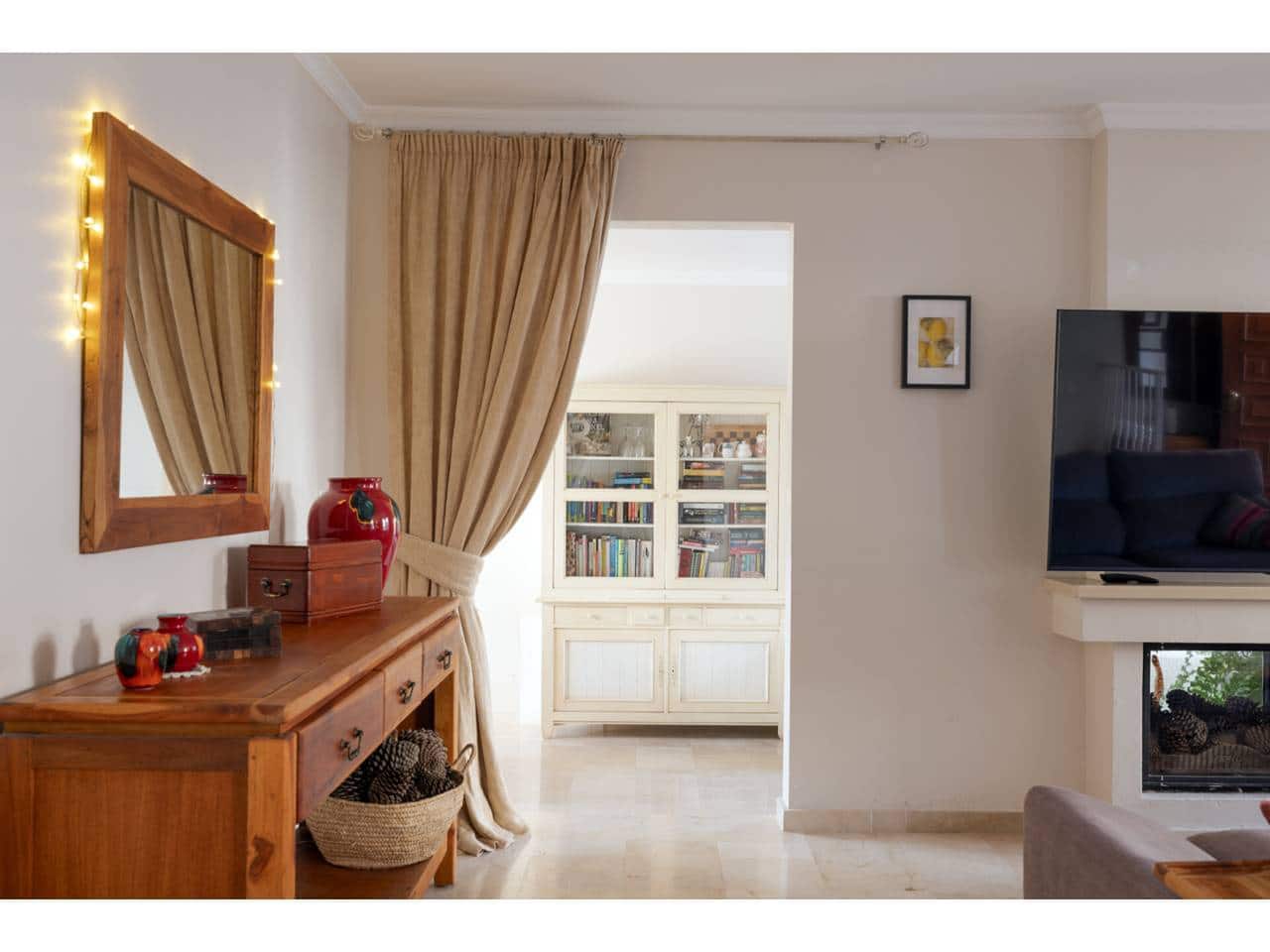 3 sypialnia Dom blizniak na sprzedaż w Manilva z basenem garażem - 549 000 € (Ref: 9400797)