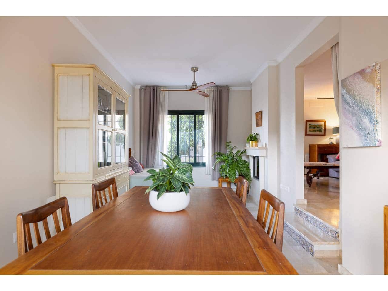 3 sypialnia Dom blizniak na sprzedaż w Manilva z basenem garażem - 549 000 € (Ref: 9400797)