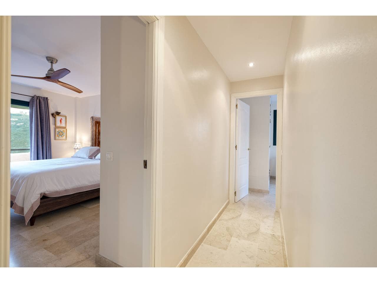 3 sypialnia Dom blizniak na sprzedaż w Manilva z basenem garażem - 549 000 € (Ref: 9400797)