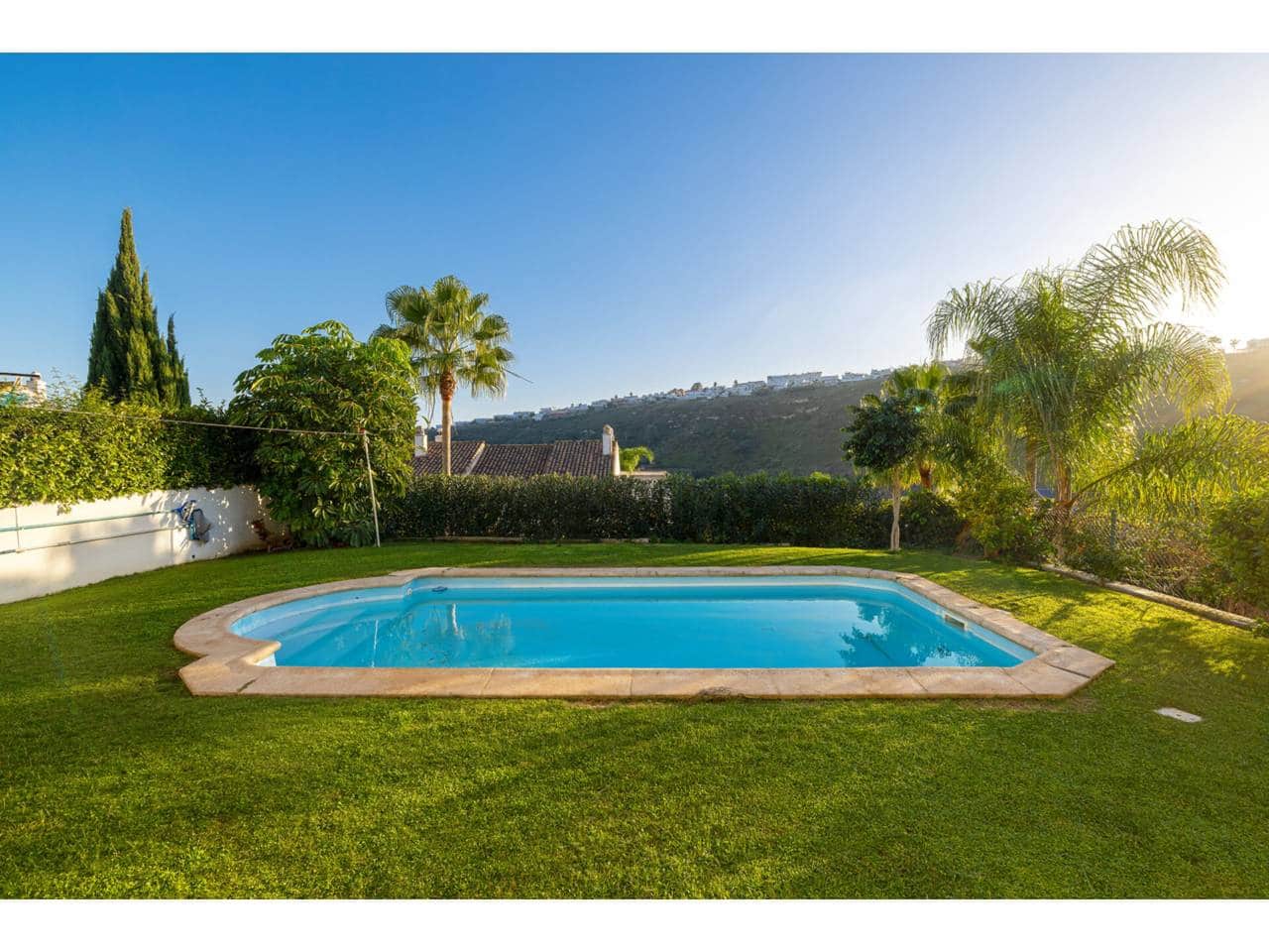 3 sypialnia Dom blizniak na sprzedaż w Manilva z basenem garażem - 549 000 € (Ref: 9400797)